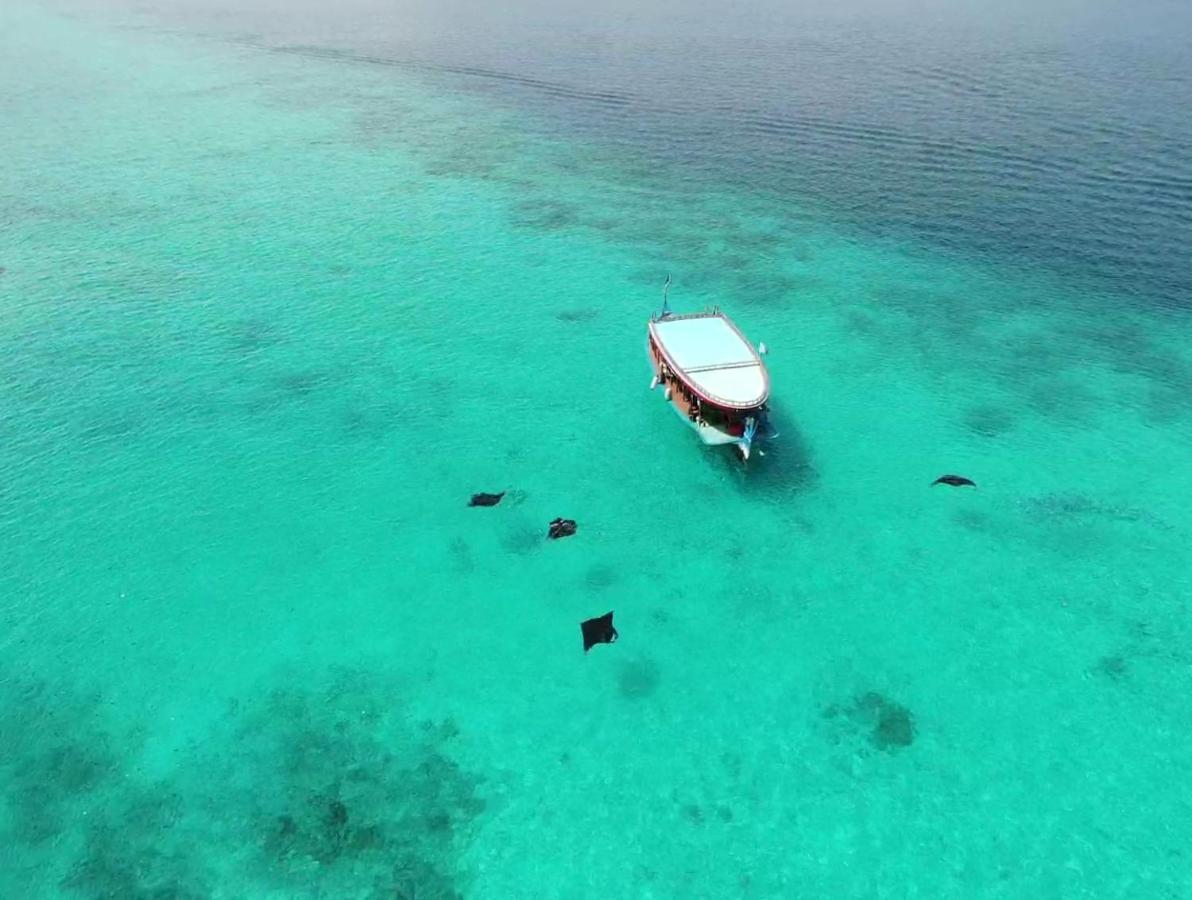 Sunrise By White Sand Dhigurah Dhigurah  Eksteriør bilde